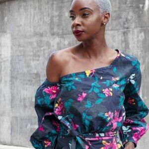 Floral Asymmetrical Women's Blouse SzM Gentle Used 100% Cotton